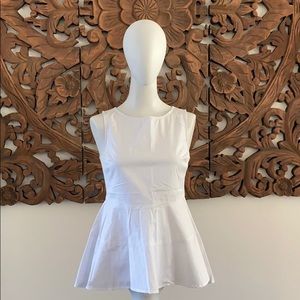 Trendy and chic white top